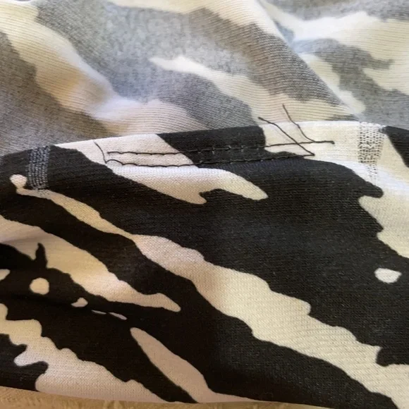 Sweet Storm Black/White S Cap Sleeve Dress  Ties in the Back - Picture 9 of 14